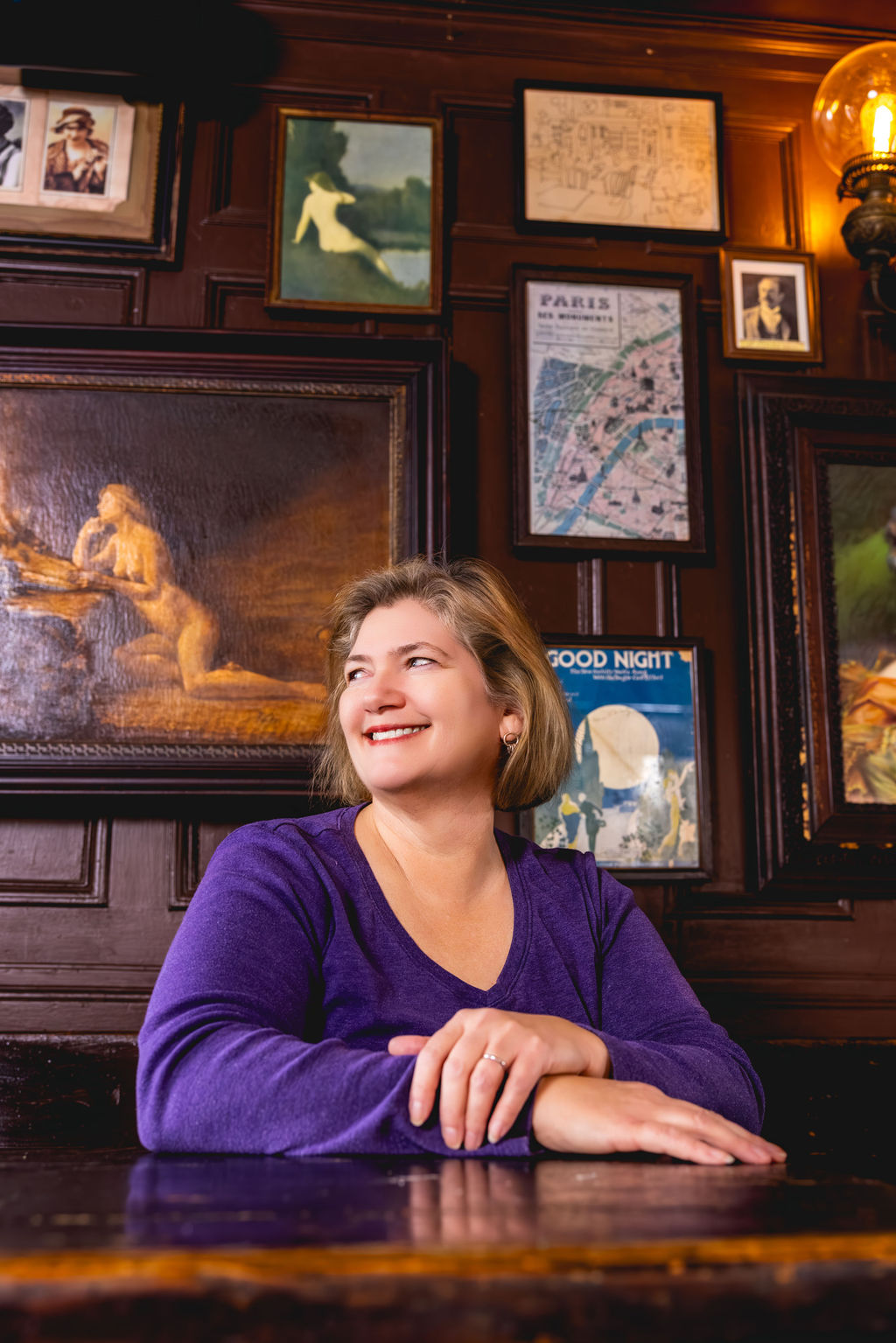 mary quillian portrait at mr henrys dc hospitality branding photography session