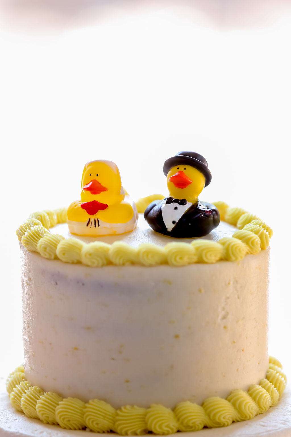 Fun duck wedding cake toppers for quirky small wedding ideas